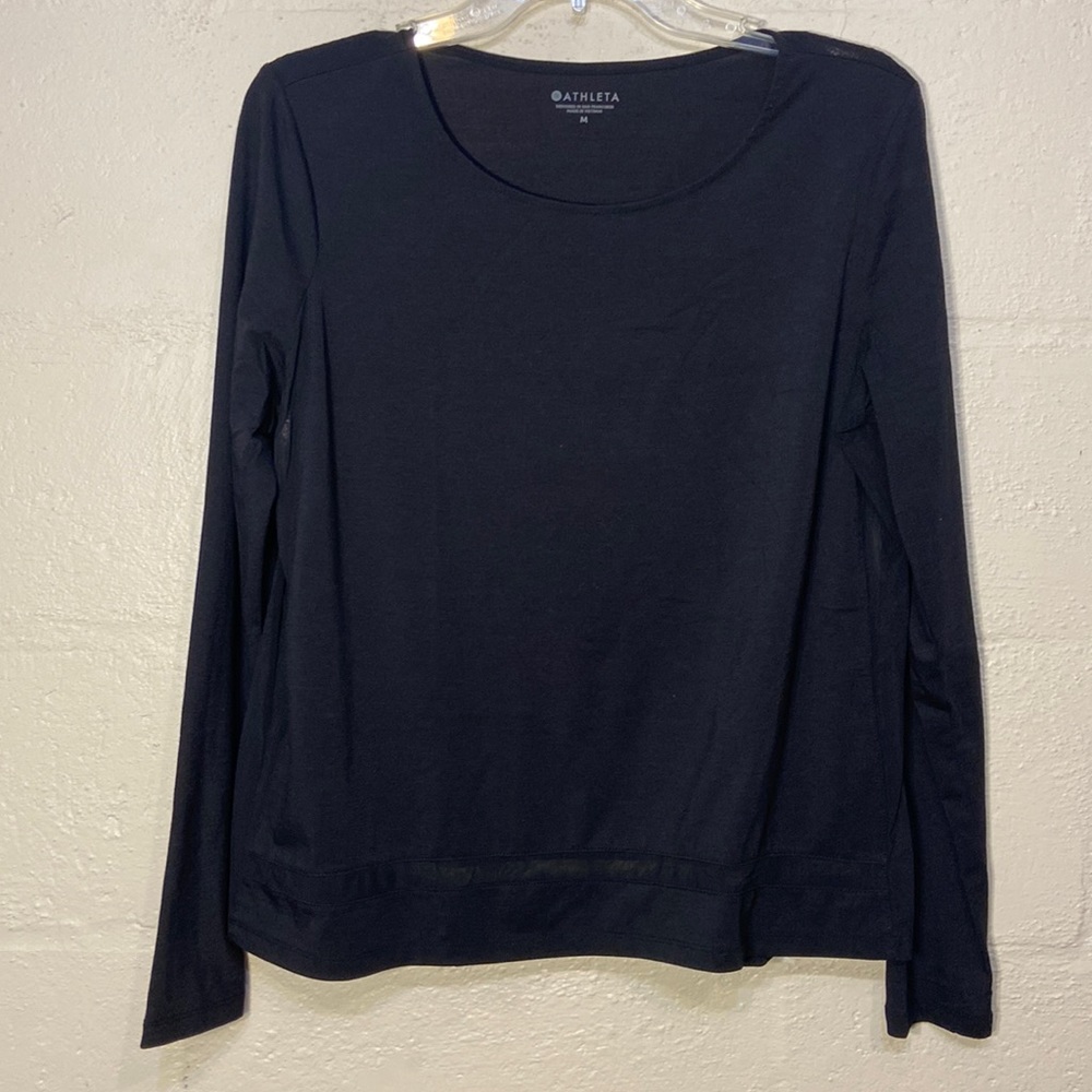 Athleta Black Long Sleeve With Mesh Sides & Bottom Size Medium